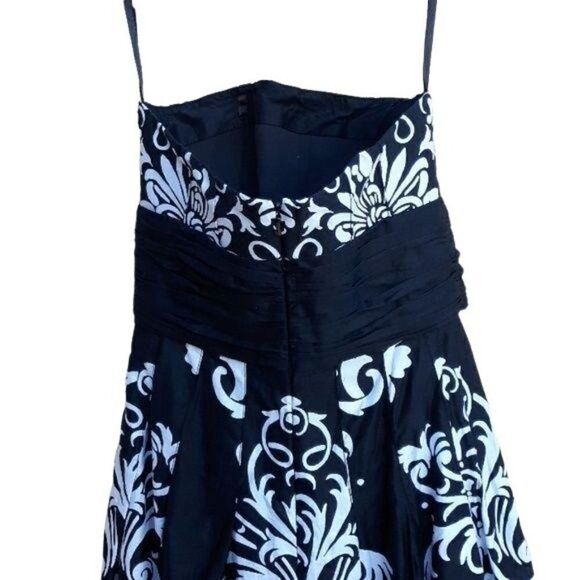 WHBM Dress Convertible Fit & Flare Tea Length Scroll Floral Print Black Sz 0 - Picture 7 of 8